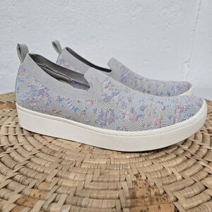 Skechers Slip On Gray Sneaker 9.5